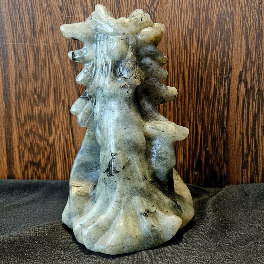 Labradorite Hecate Carving – Goddess of Magic, Protection & Transformation