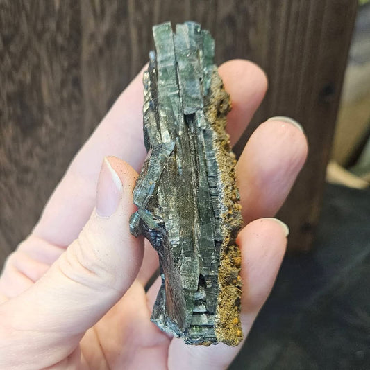 Vivianite raw specimen