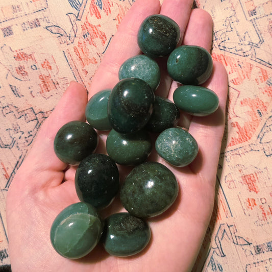 Green Aventurine tumbles – Luck, Opportunity & Heart-Centered Growth