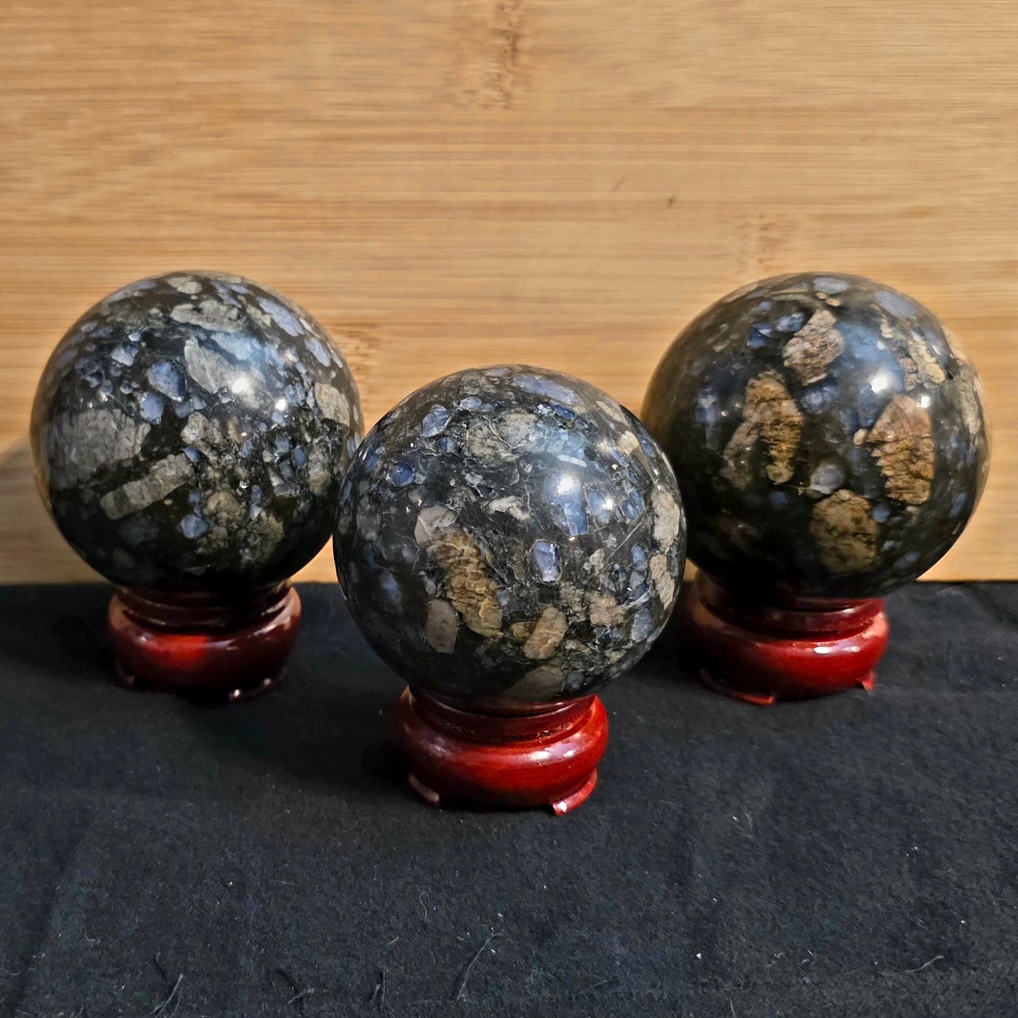 Que Sera Spheres- High Vibration, Empowerment, Multidimensional Energy