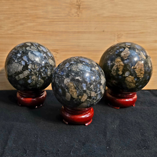 Que Sera Spheres- High Vibration, Empowerment, Multidimensional Energy