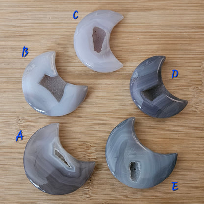 Druzy White Agate Moon – Calm Energy, Balance & Lunar Connection