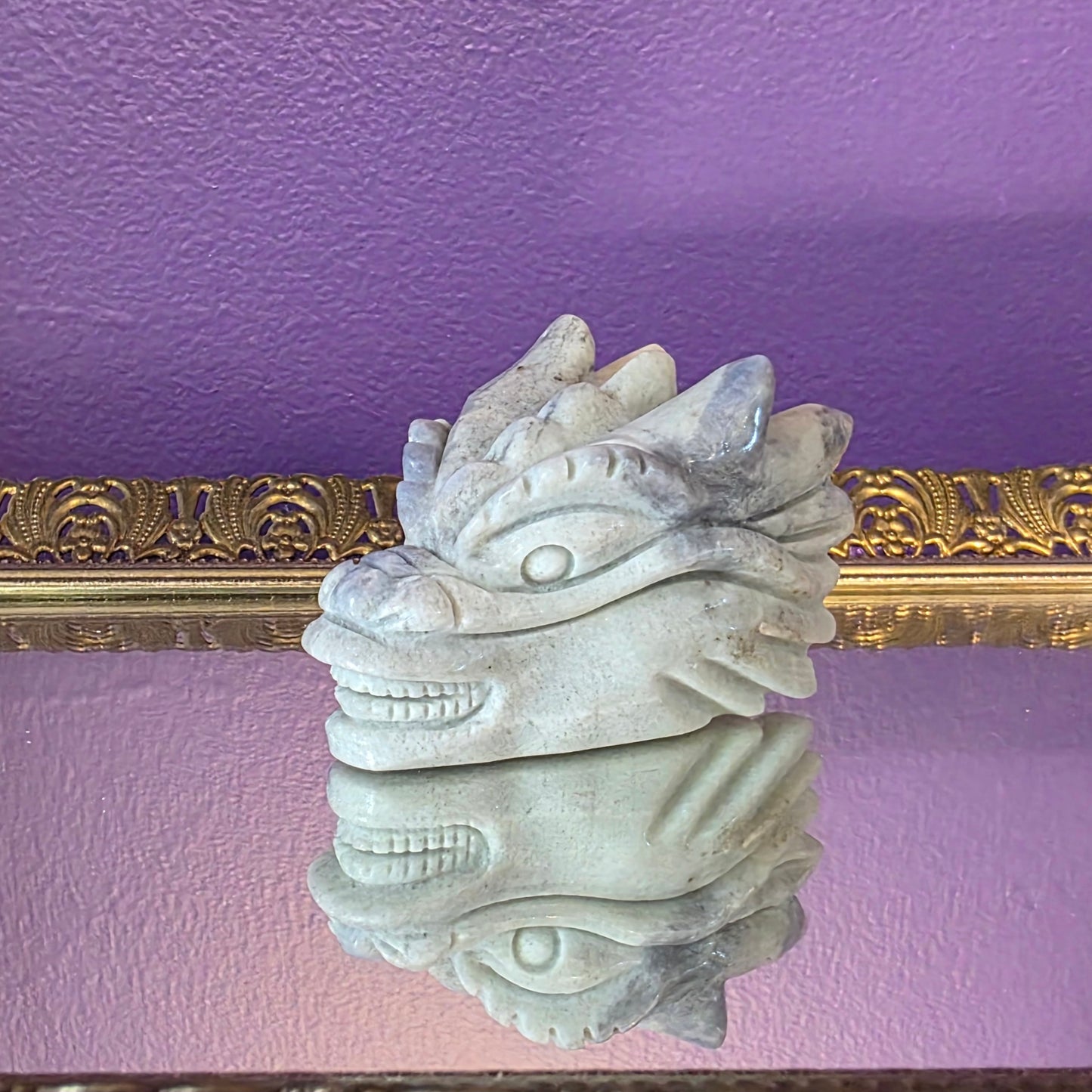 Hackmanite Dragon Skull