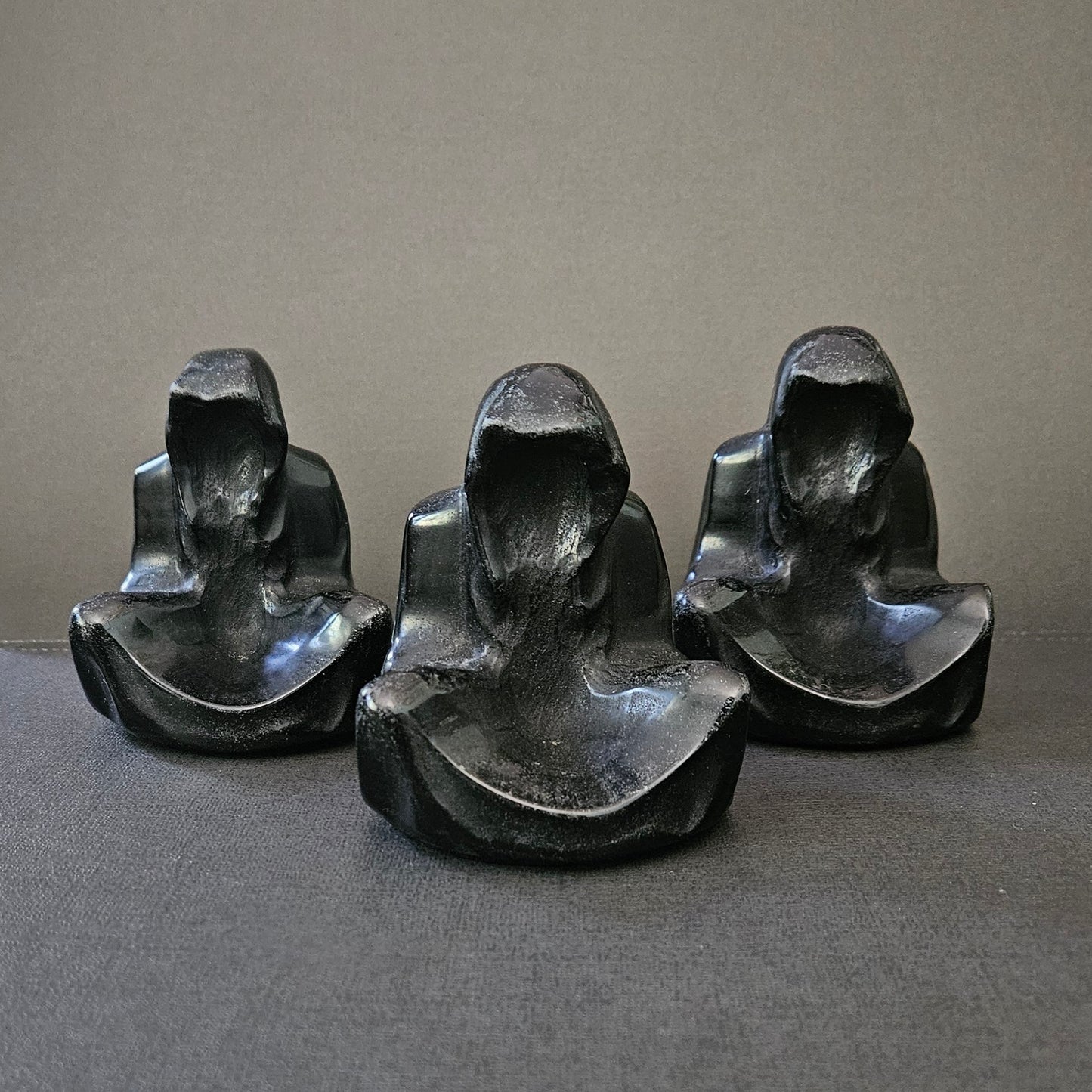 Obsidian Reaper Medium - Sitting